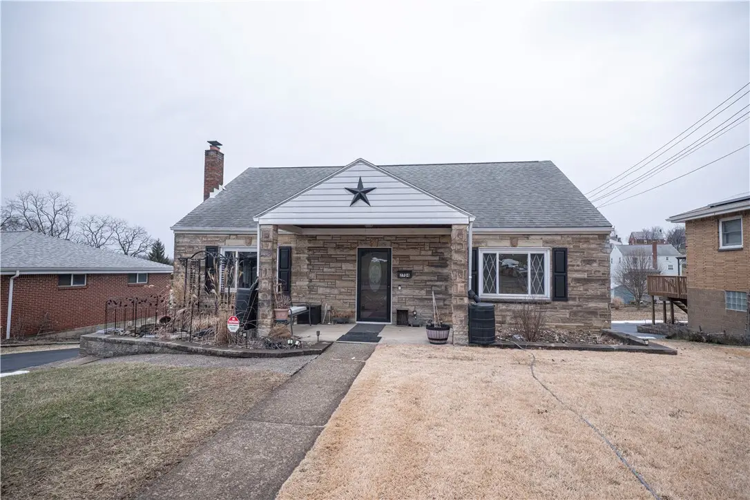 2704 Skyline Drive, West Mifflin, PA 15122 - #1