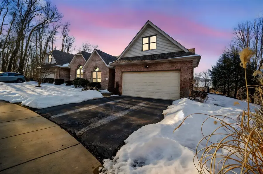 322 Woodcrest Dr, Coraopolis, PA 15108 - #3