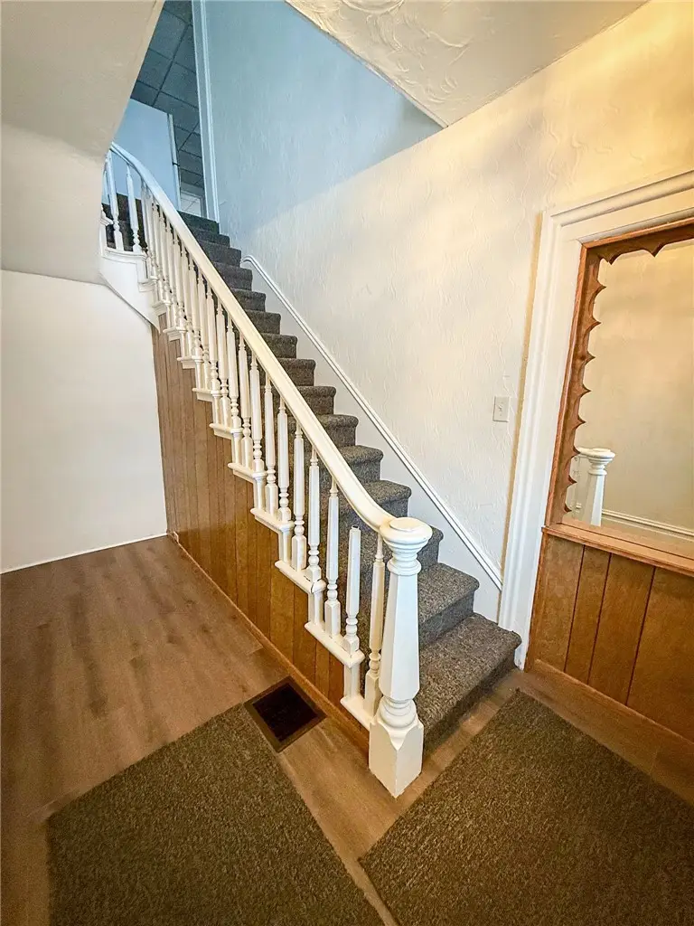 322 E Locust St, Butler, PA 16001 - #2