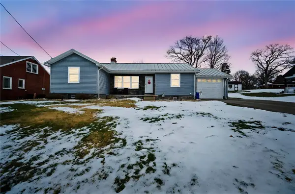 19 Orchard Ln, Uniontown, PA 15401