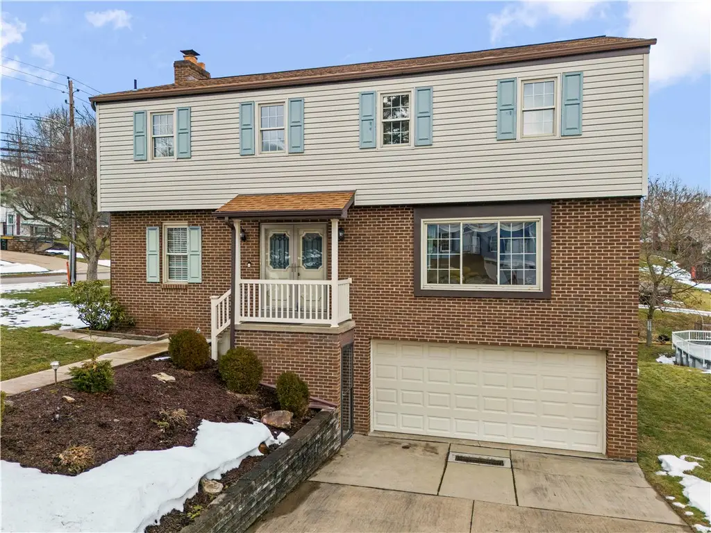 1101 Grouse Run Rd, Bethel Park, PA 15102 - #1