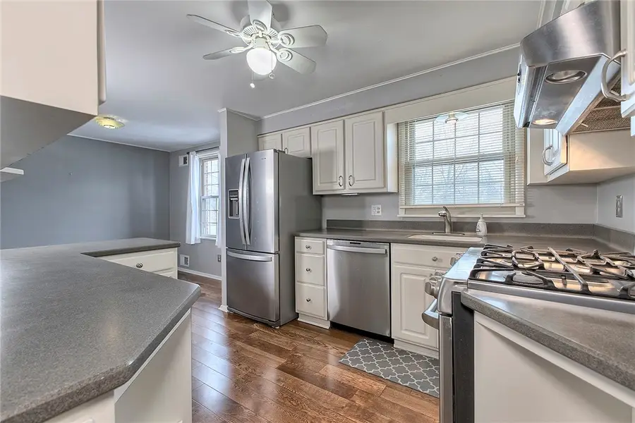 106 Yellowstone Dr., Unity, PA 15650 - #3