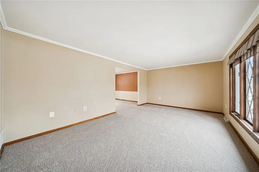 5934 Graybrook Dr, Murrysville, PA 15632 - #3