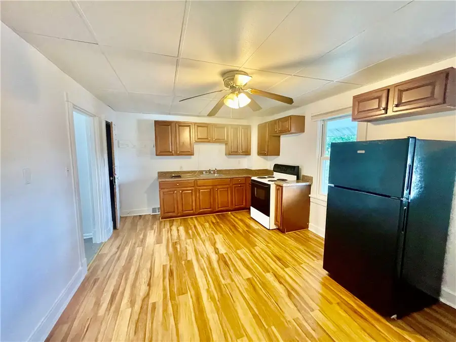 425 Mount Vernon, Coraopolis, PA 15108 - #3