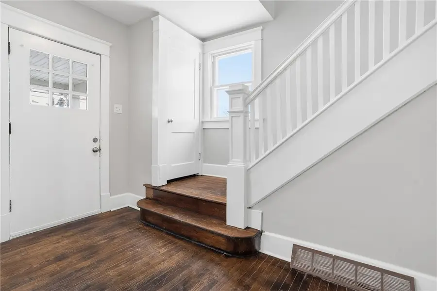 232 E Meyer Ave, New Castle, PA 16105 - #2