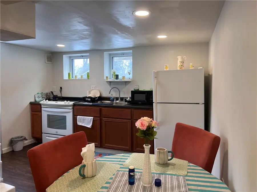 61 Pointview Rd, Brentwood, PA 15227 - #3