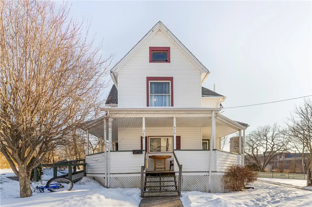 374 Harrison St, Sharon, PA 16146 - #1