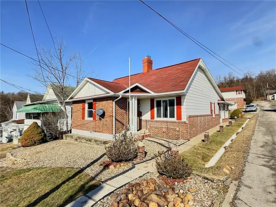 449 Race St, Waynesburg, PA 15370 - #3