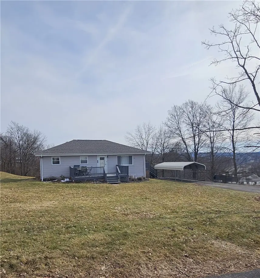 302 Wylie Ave, Houston, PA 15342 - #2