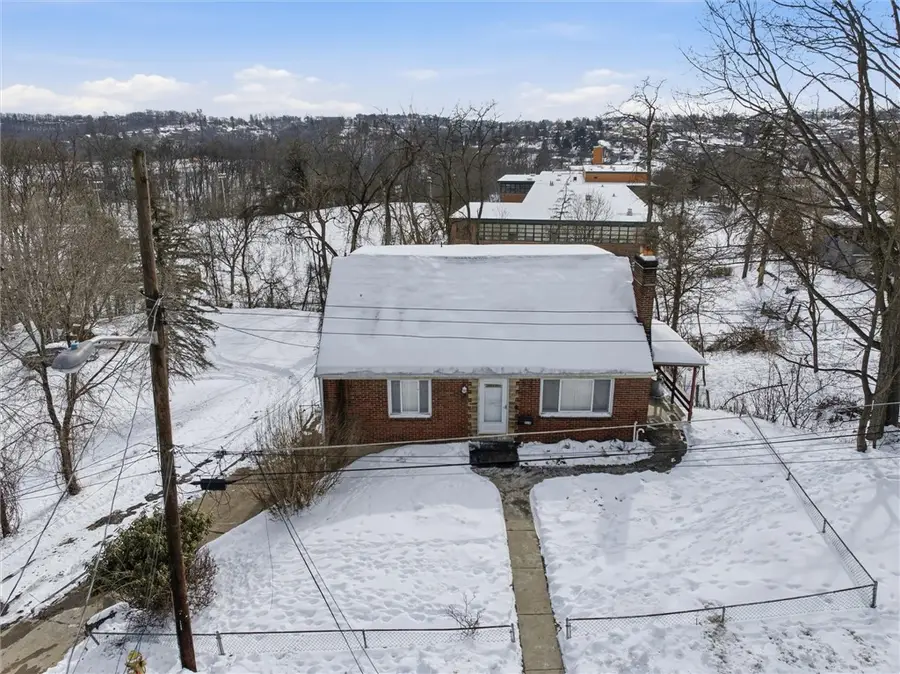 516 Walde St, Pittsburgh, PA 15210 - #2