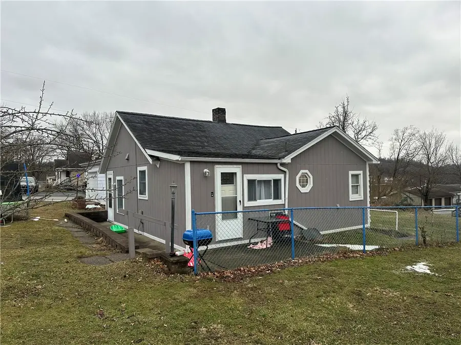 514 Penn High Park Road, Jeannette, PA 15644 - #2