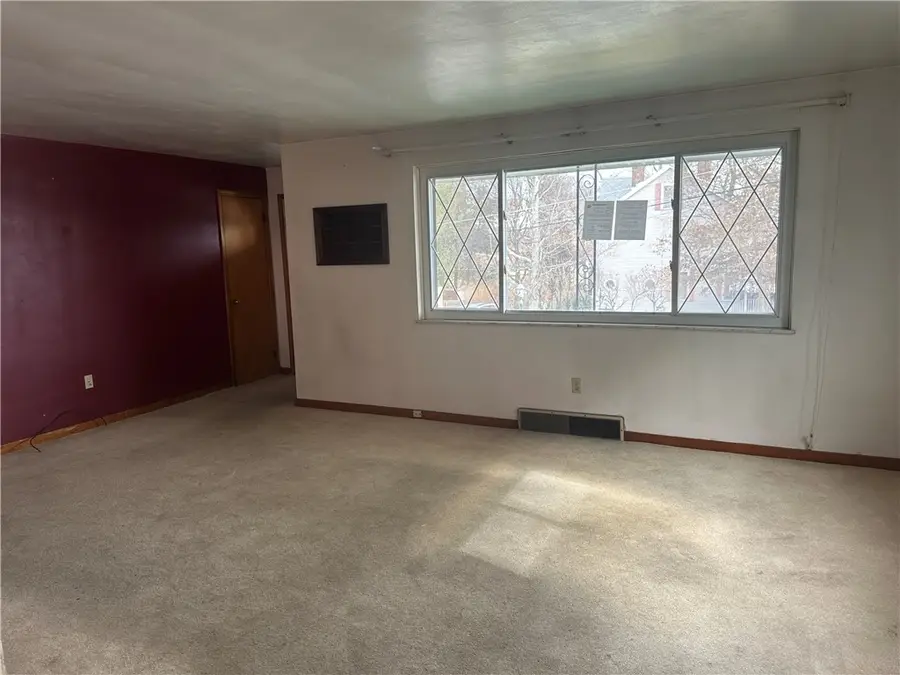 35 Perry St, Shaler, PA 15209 - #2