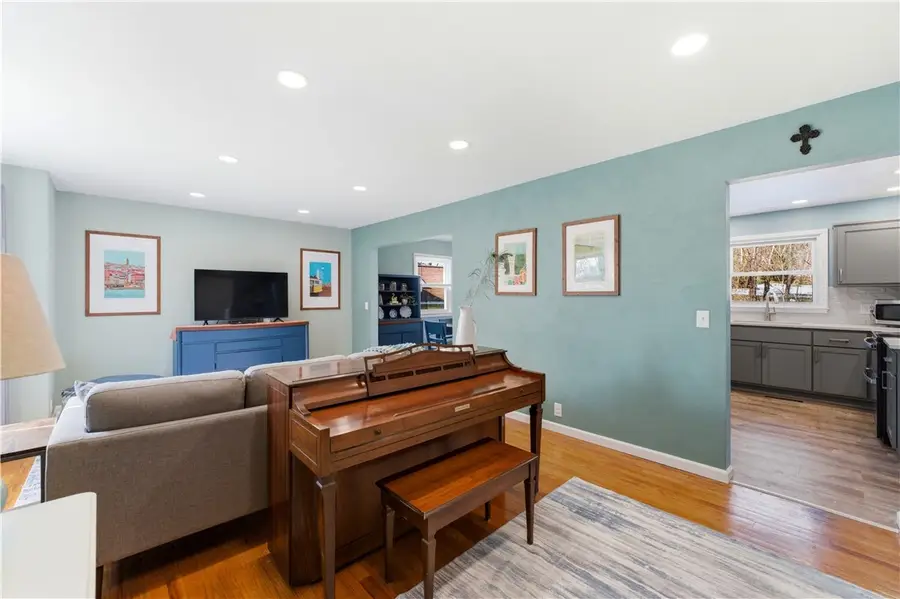 1491 Griswold St, Hermitage, PA 16148 - #3