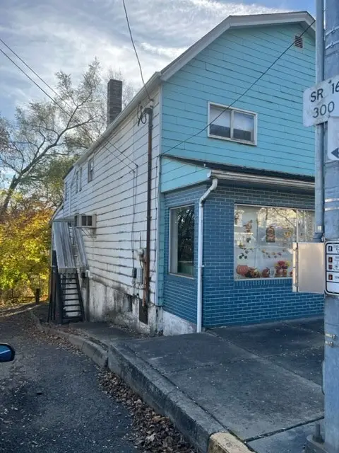 102 W Midland Ave, Midland, PA 15059 - #3