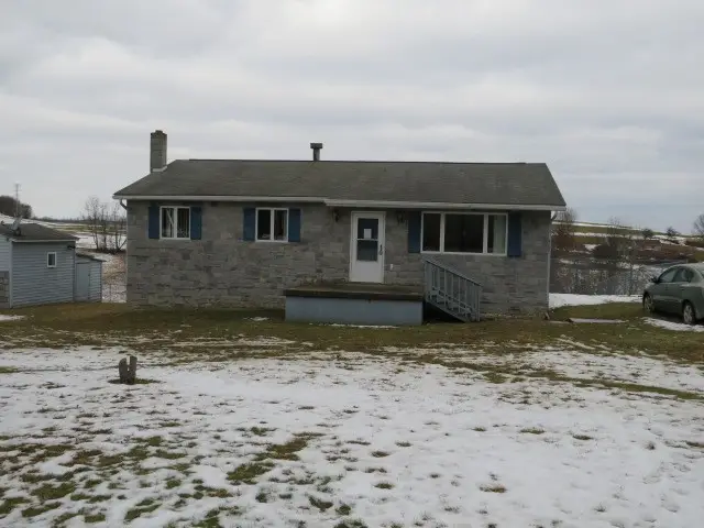 362 Hopewell Rd, Brownsville, PA 15417 - #1