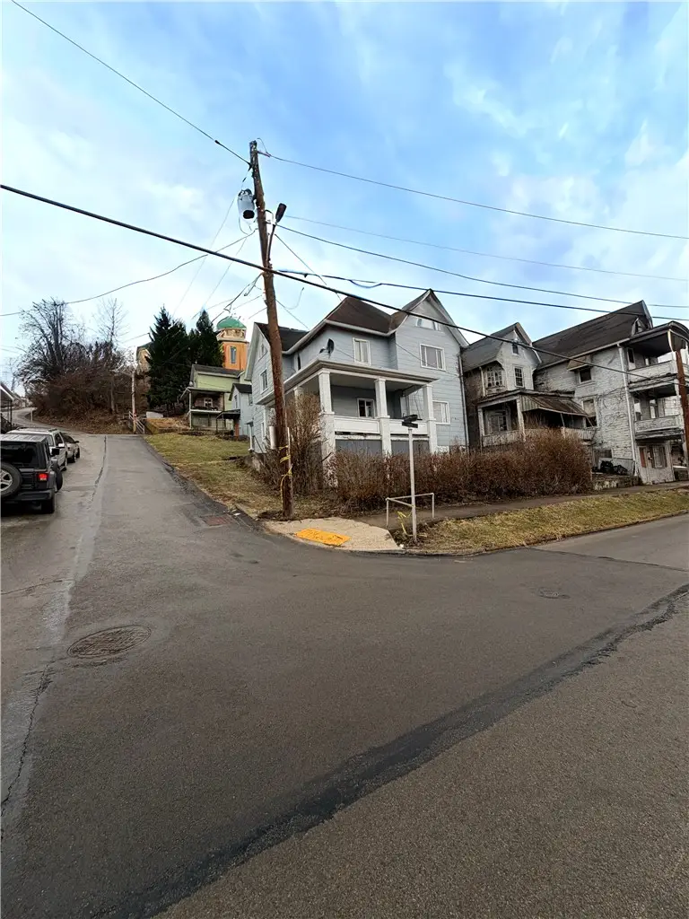 1001 Lincoln Ave, Charleroi, PA 15022 - #2