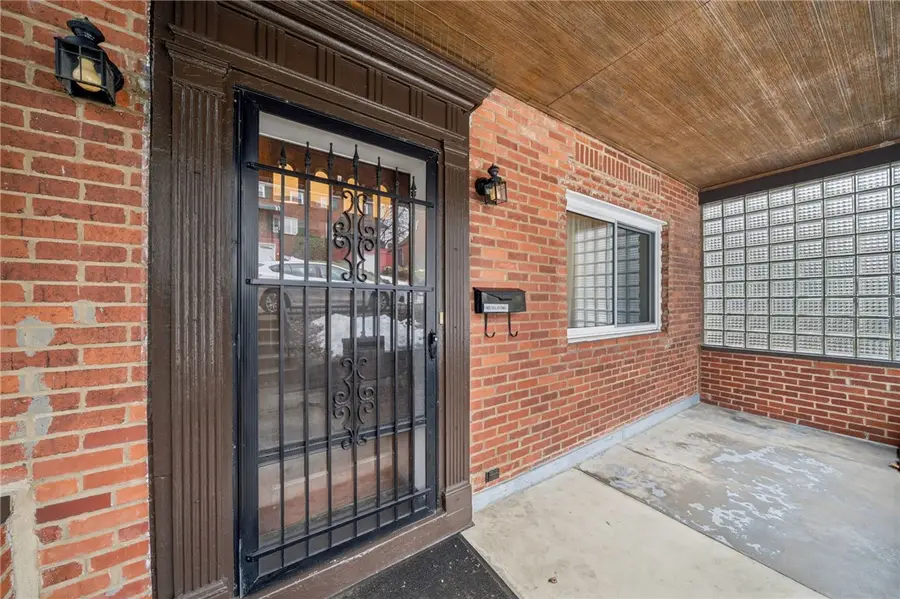 4813 Coleridge St, Pittsburgh, PA 15201 - #2