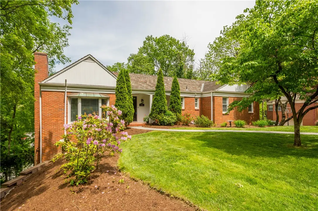 1580 Williamsburg, Mount Lebanon, PA 15243 - #1