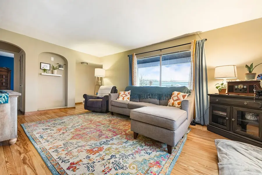 1151 Ridge Rd, Ambridge, PA 15003 - #3