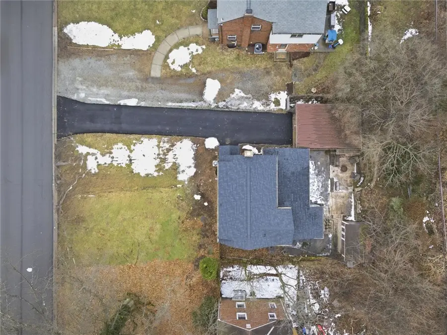 327 E Bruceton Rd, Pittsburgh, PA 15236 - #3