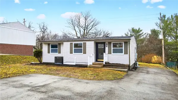 1923 Ivanhoe Dr, Irwin, PA 15642