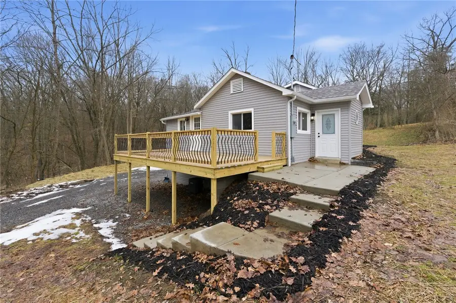 2421 Graceland Rd, New Castle, PA 16105 - #2