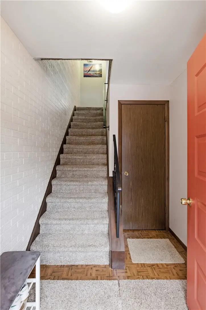 314 Woodbridge Dr., Pittsburgh, PA 15237 - #3