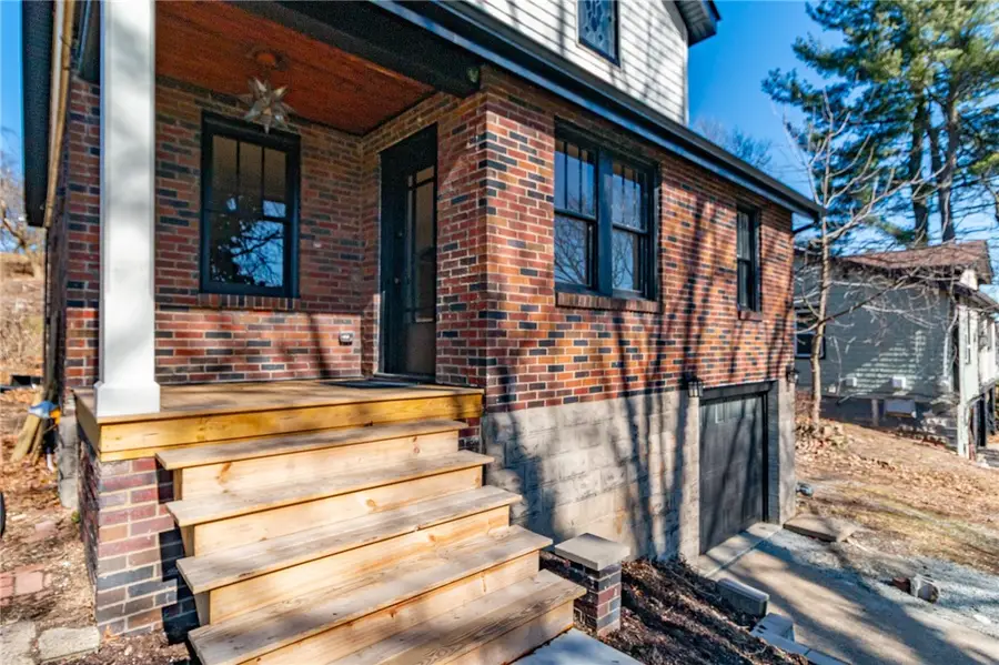 201 Monroe St, Monroeville, PA 15146 - #2