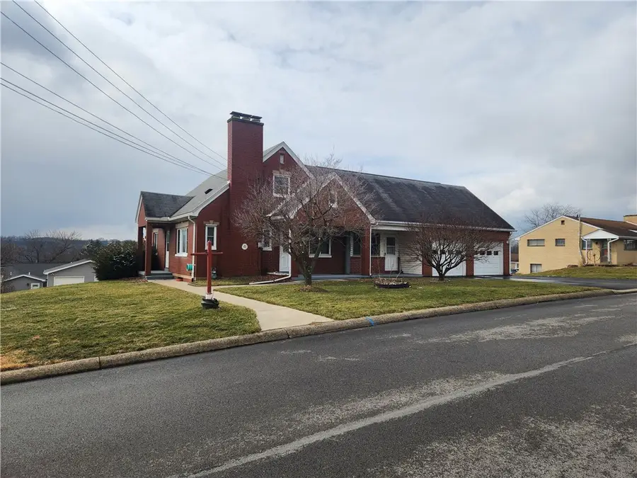 1304 Porter St, Conway, PA 15027 - #2