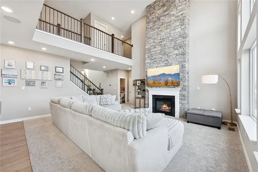 240 Victoria Dr, Pittsburgh, PA 15239 - #3