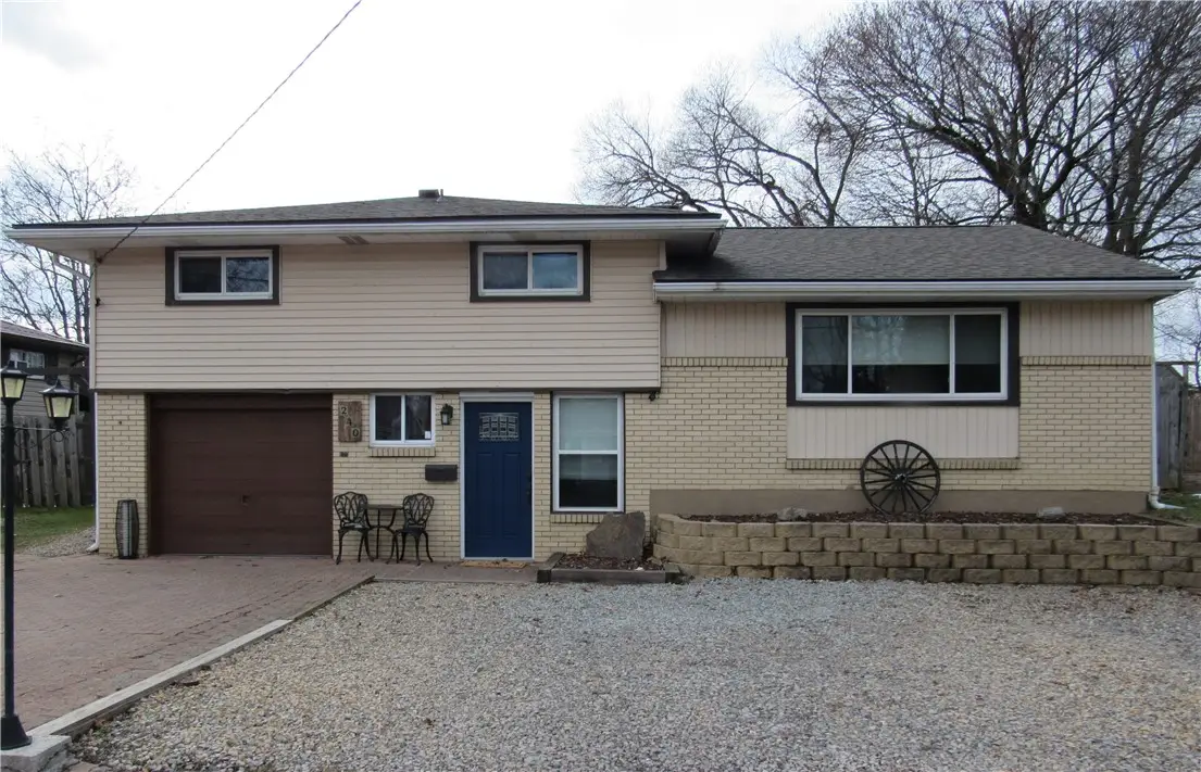 240 Florida Drive, New Kensington, PA 15068 - #1