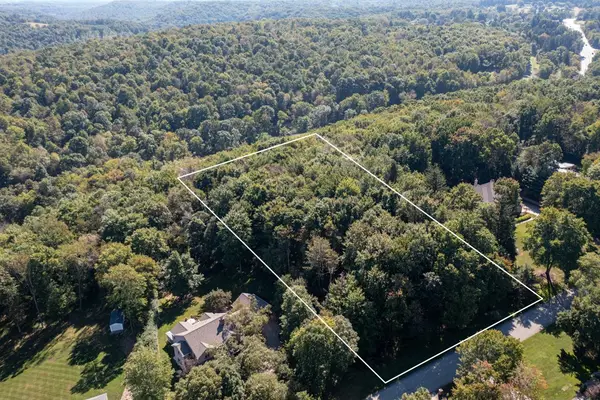 117 Blackthorn Drive, Penn Twp, PA 16002