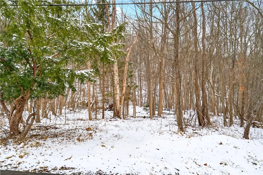 217 Klein Rd, Glenshaw, PA 15116 - #2