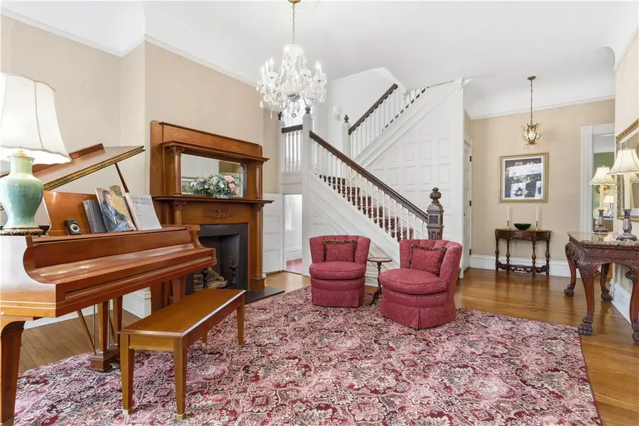 136 W Swissvale Ave, Pittsburgh, PA 15218 - #2