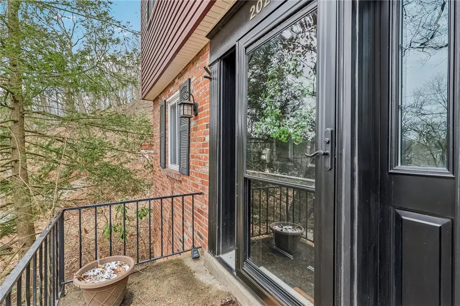 202 West Dr, Pittsburgh, PA 15215 - #2