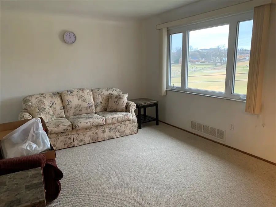 420 Grant Ave. Ext., West Mifflin, PA 15122 - #3