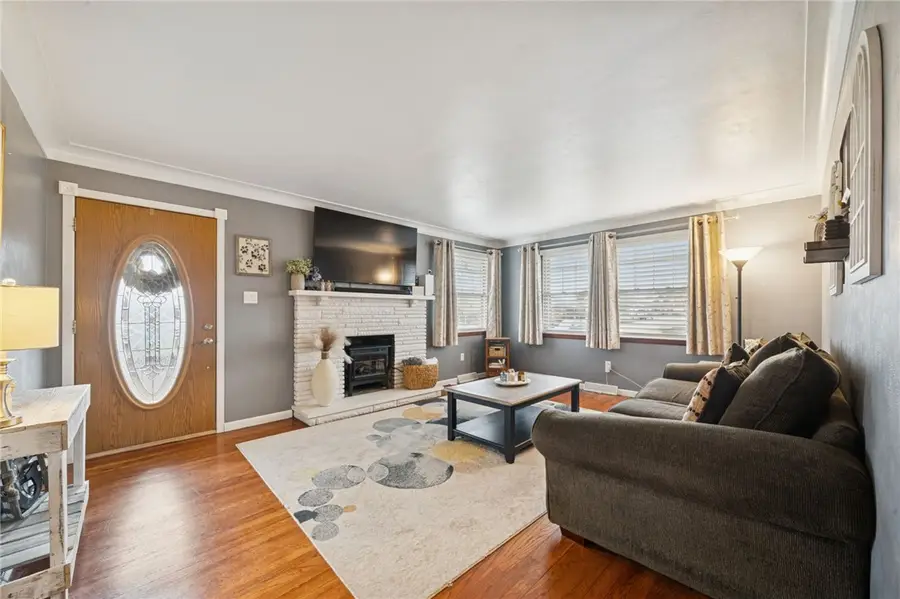 1515 Oak St, Greensburg, PA 15601 - #2