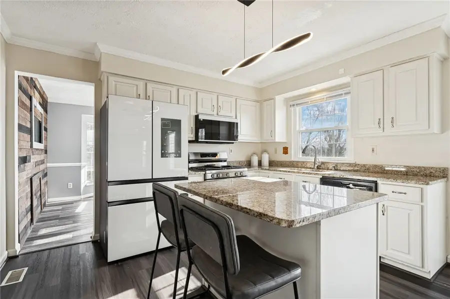 522 Leland Dr, Pittsburgh, PA 15236 - #2