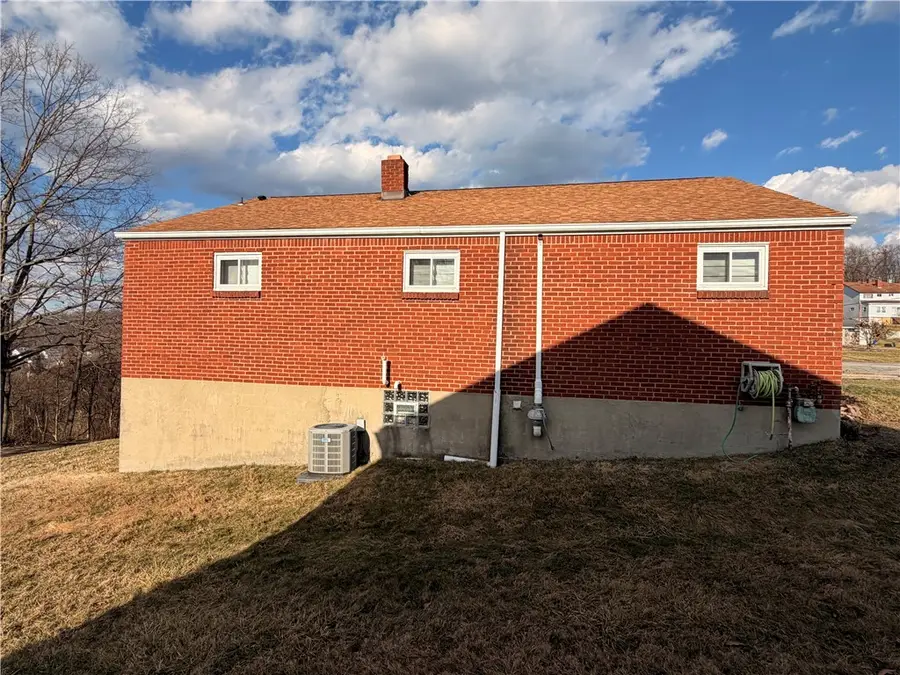 3802 Grant St., South Park, PA 15129 - #2