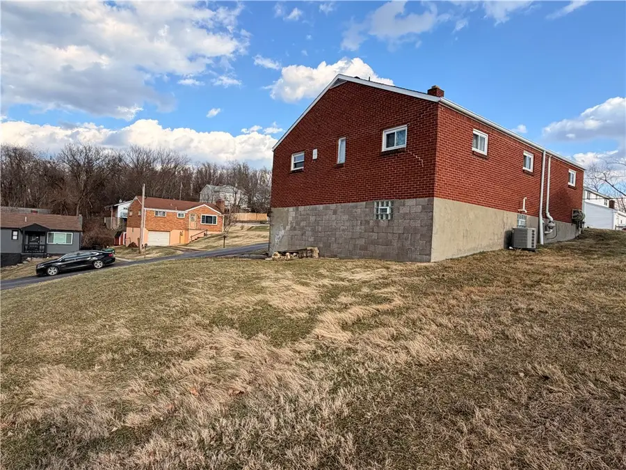 3802 Grant St., South Park, PA 15129 - #3