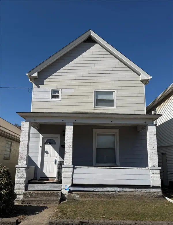 250 Kennedy Ave, Vandergrift, PA 15642