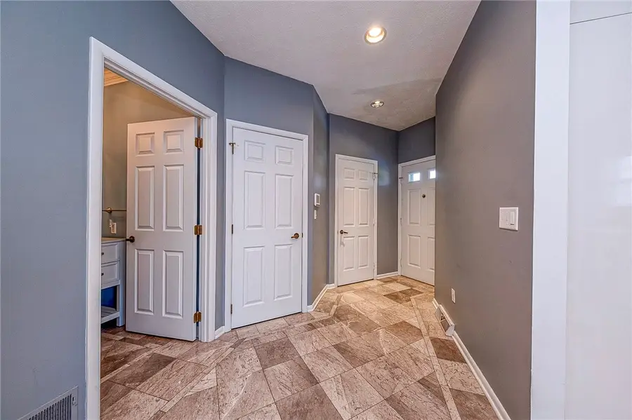 1593 Saint Andrews Dr, Oakmont, PA 15139 - #3