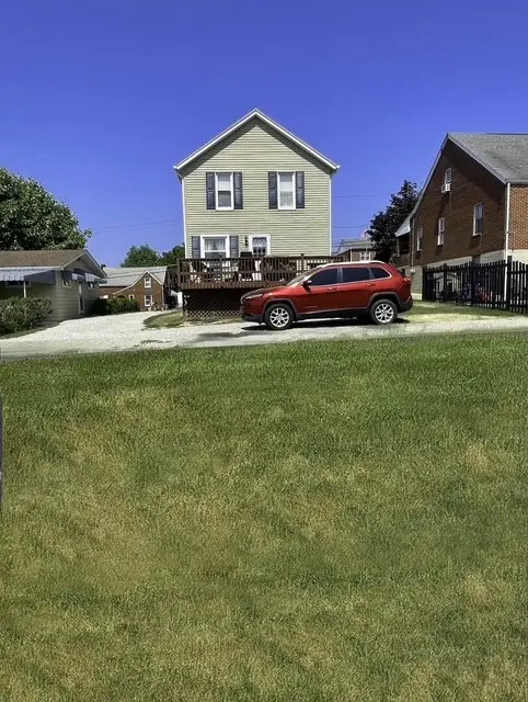 750 Glenn St, South Strabane, PA 15301 - #3