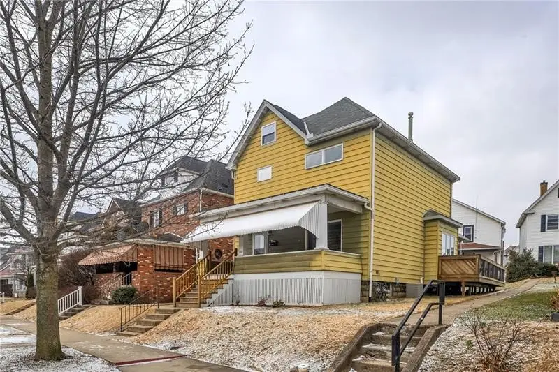 510 Franklin Ave, Vandergrift, PA 15690 - #3