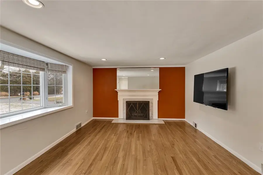 420 Center Church Rd, Peters, PA 15317 - #2