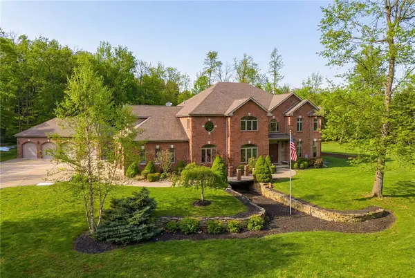 1653 Chapel Ridge, Adams Twp, PA 16046