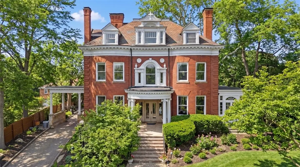 5435 Dunmoyle St, Squirrel Hill, PA 15217 - #1