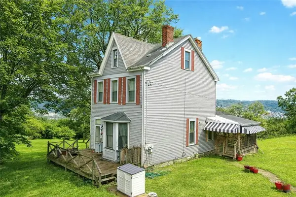 30 Perry St, Shaler, PA 15209