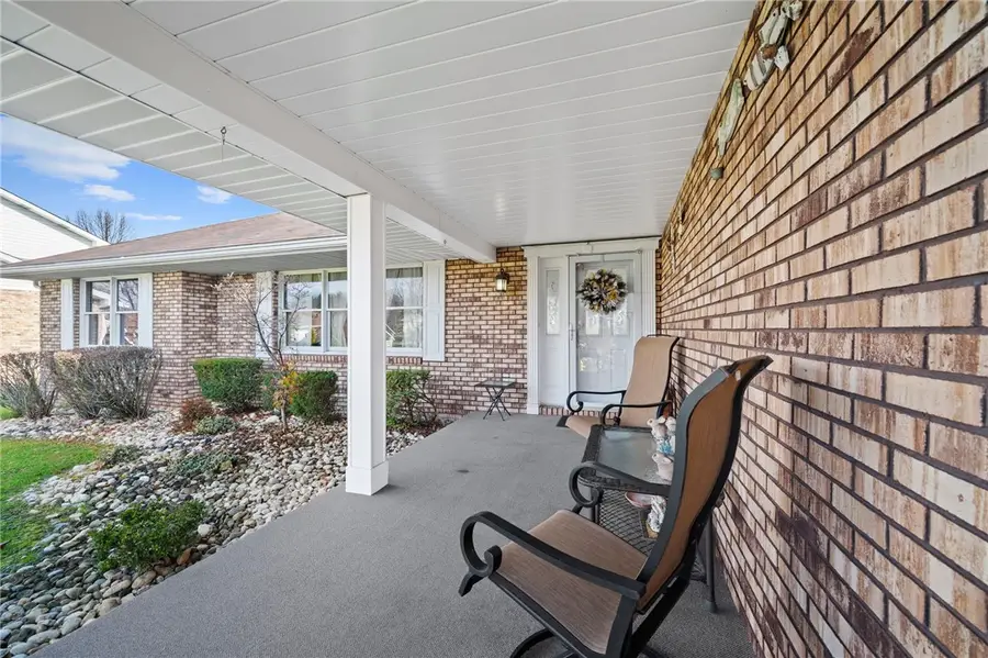 321 Meadowlark Dr, Uniontown, PA 15401 - #3