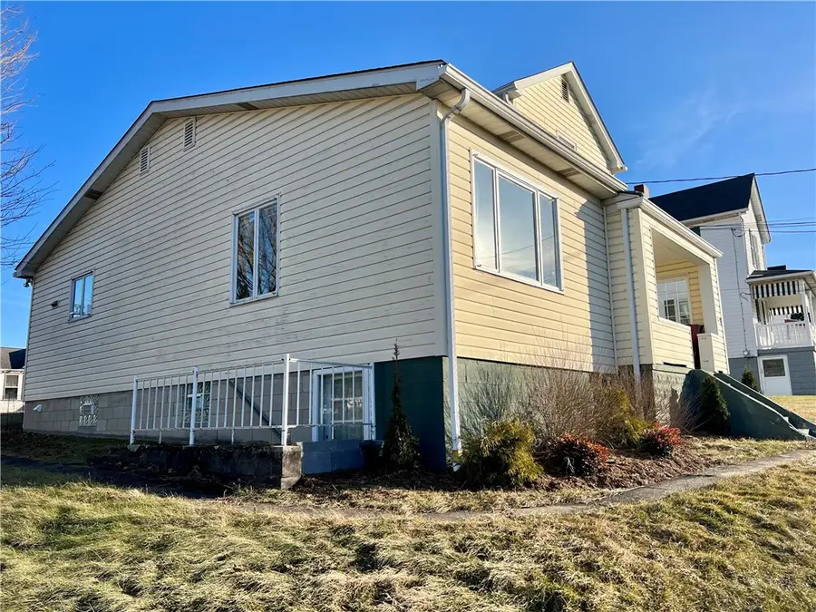 142 Alexander Ave, Strabane, PA 15363 - #3